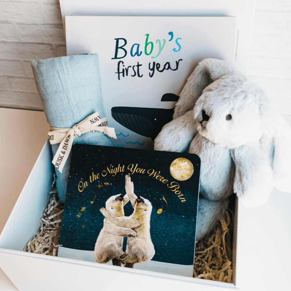 Baby's First Year Gift Box – Blue Newborn Gift Set Giften Market