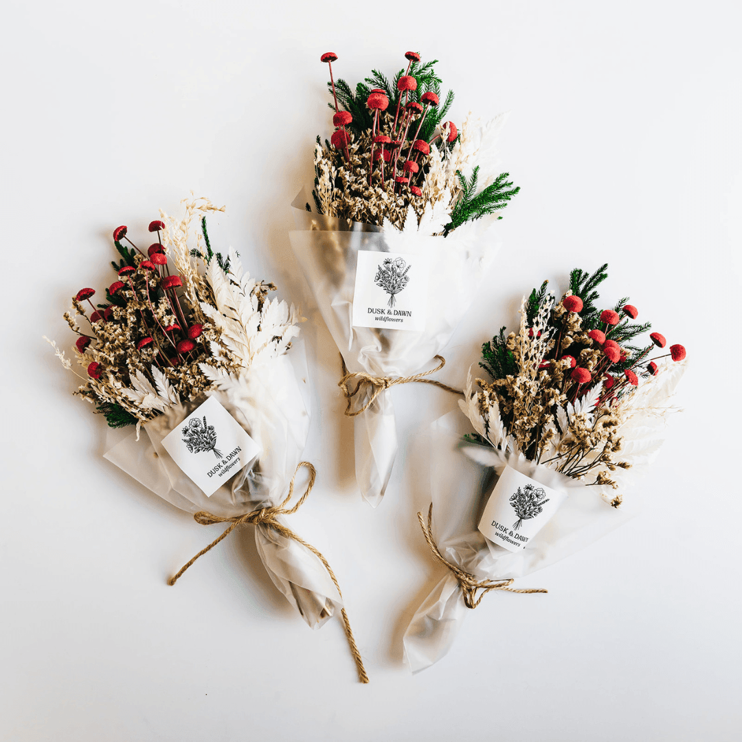 Holly Dried Flower Mini Bouquet - Giften Market