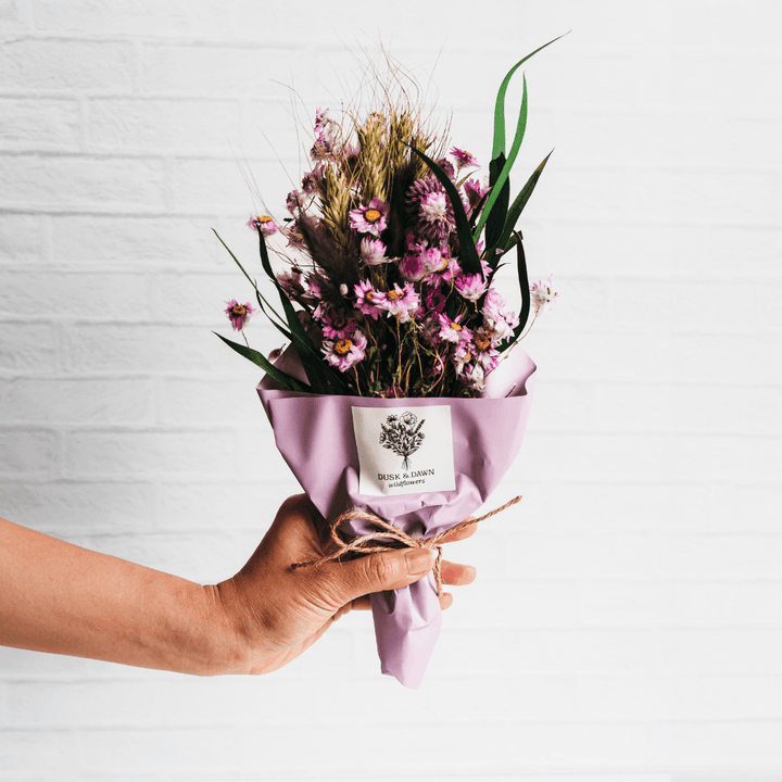 Iris Dried Flower Mini Bouquet - Giften Market