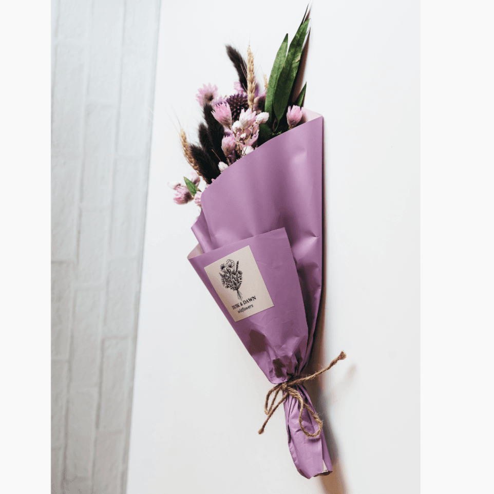Iris Dried Flower Mini Bouquet - Giften Market