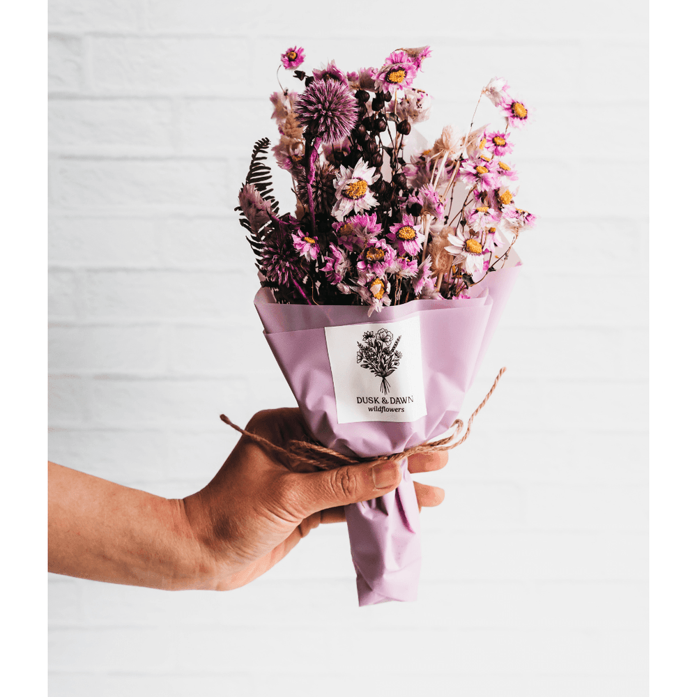 Victoria Dried Flower Mini Bouquet - Giften Market