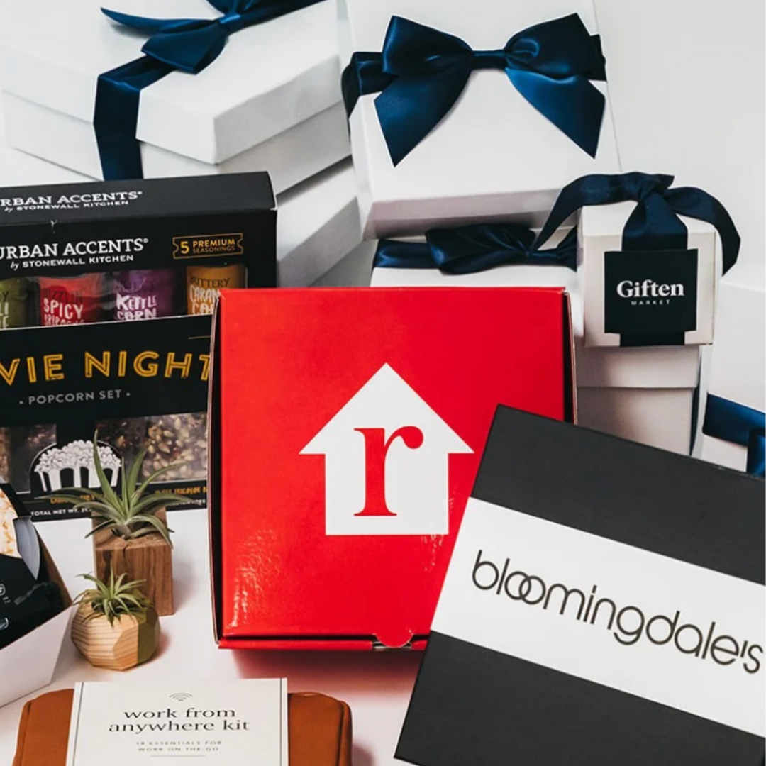 Branded vs. Unbranded Gifts: What Works Best for Corporate Gifting?