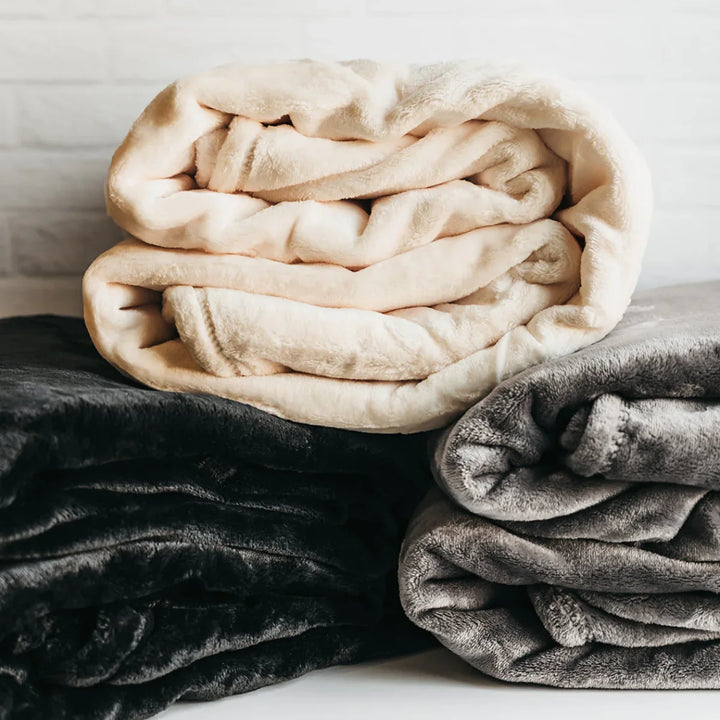 Cozy Fleece Throw Blanket