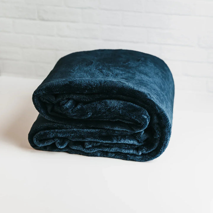 Cozy Fleece Throw Blanket