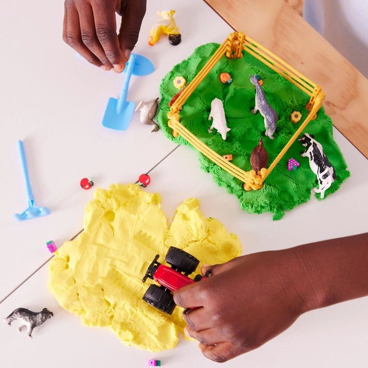 Farm On the Go Sensory Play Set