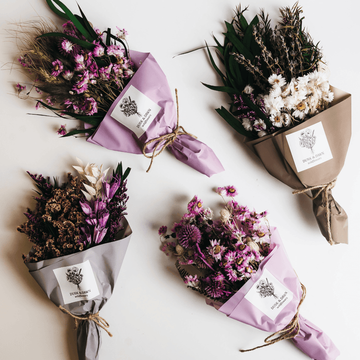 Belle Dried Flower Mini Bouquet - Giften Market