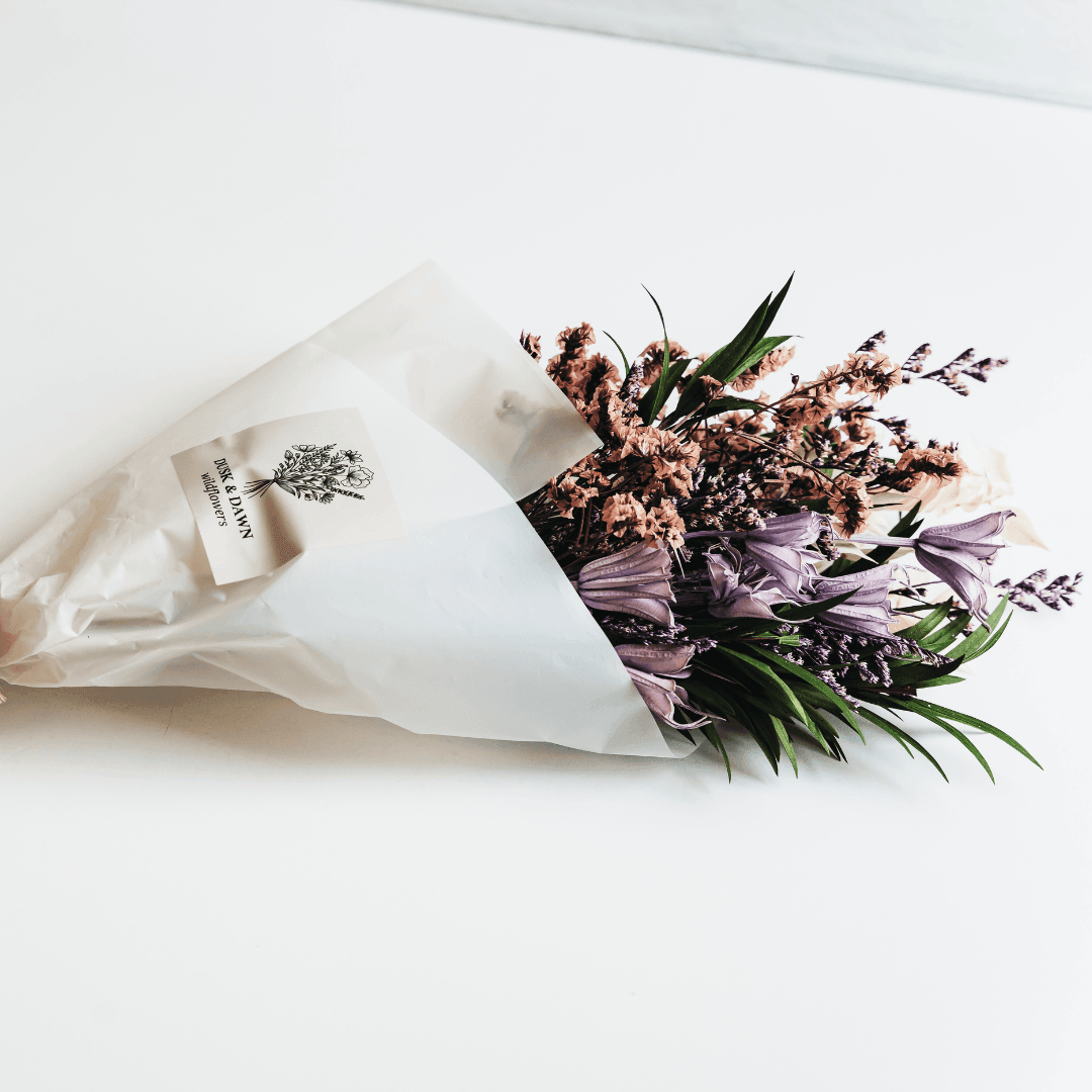 Belle Dried Flower Mini Bouquet - Giften Market