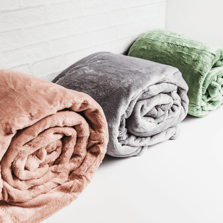 Cozy Fleece Throw Blanket - Giften Market