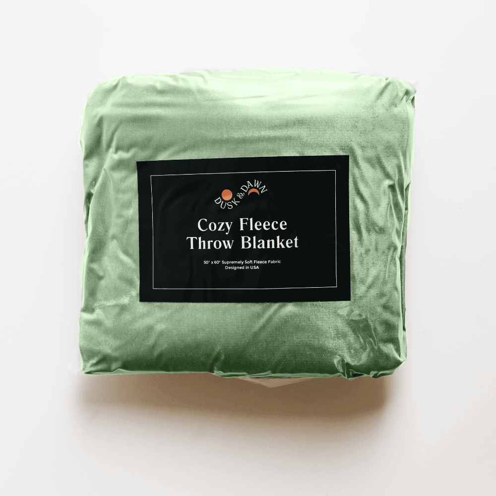 Cozy Fleece Throw Blanket - Giften Market