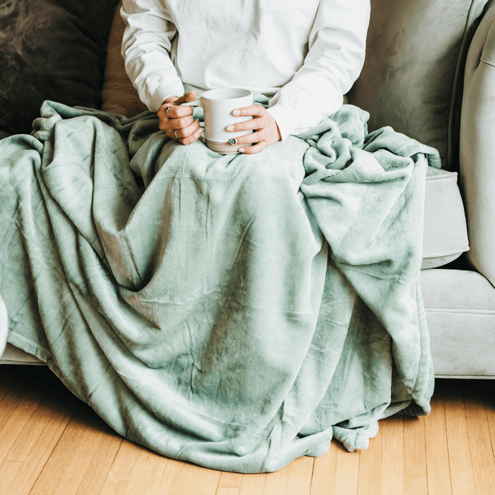 Cozy Fleece Throw Blanket - Giften Market