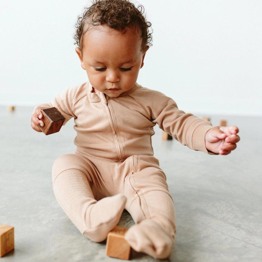 Footies - Sandstone - Giften Market