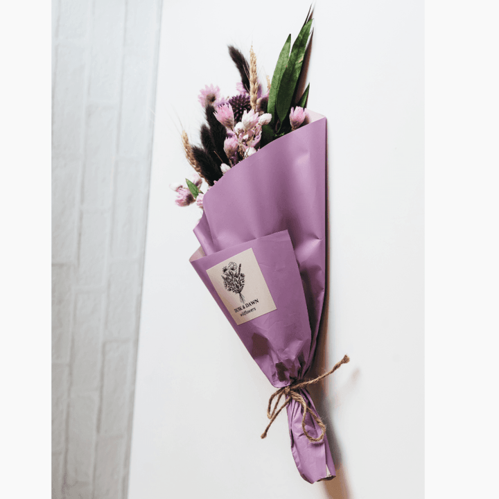 Iris Dried Flower Mini Bouquet - Giften Market