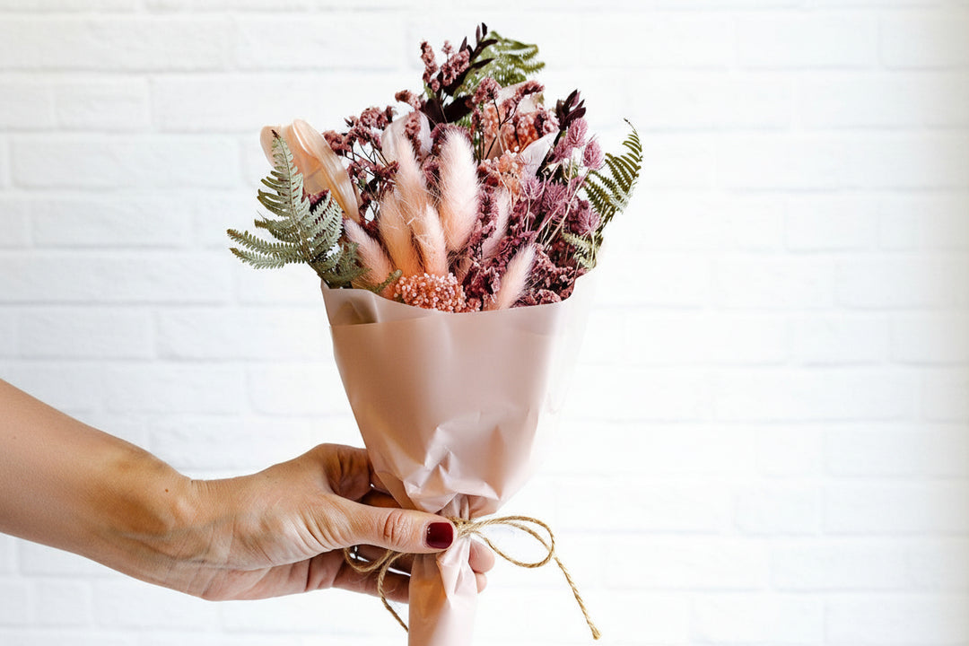 Juliette Dried Flower Mini Bouquet - Giften Market