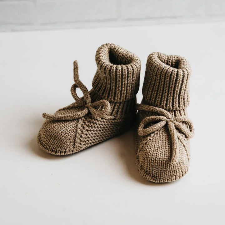 Knit Baby Booties - Newborn Gift - Giften Market