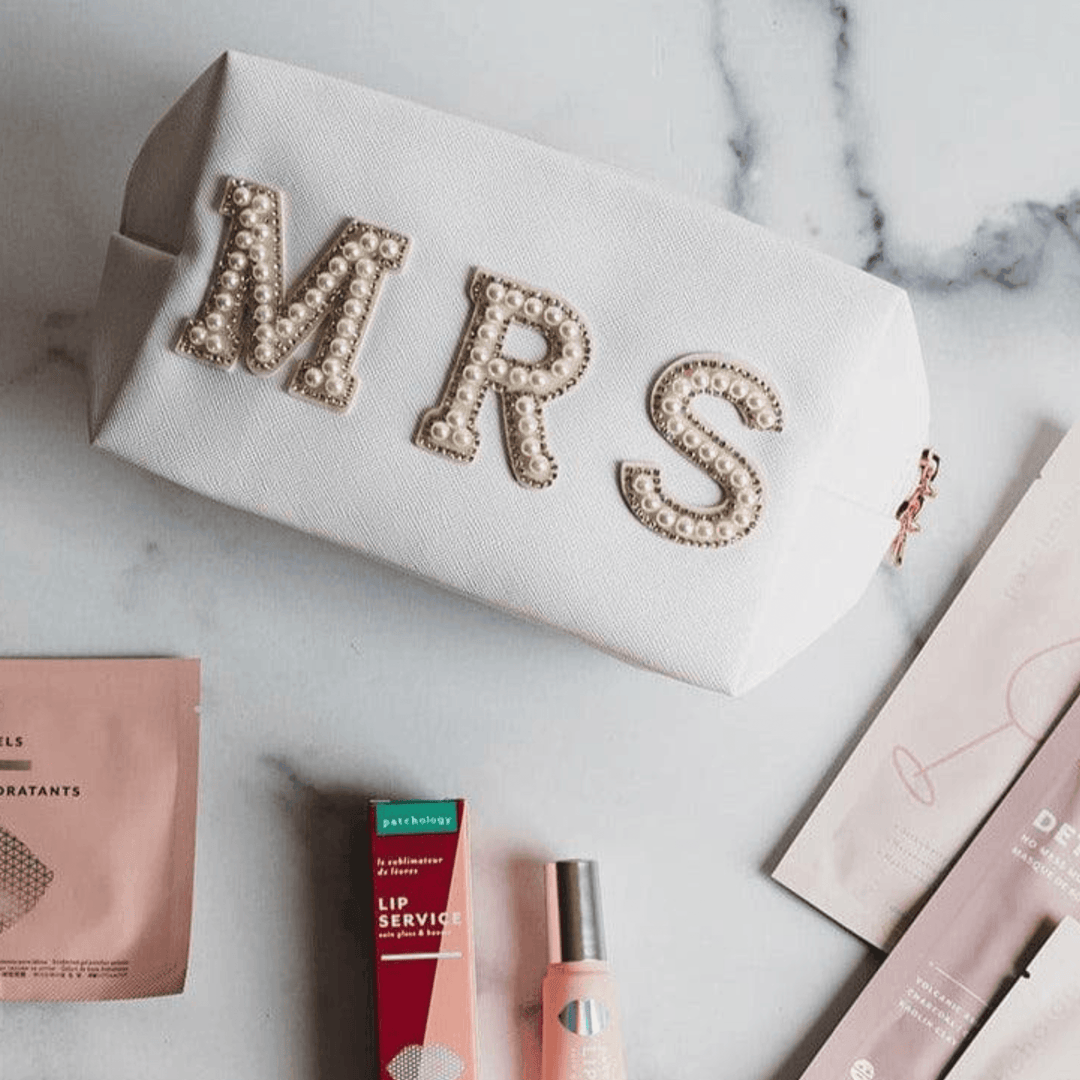 Mrs. White Zipper Cosmetics Pouch - Giften Market