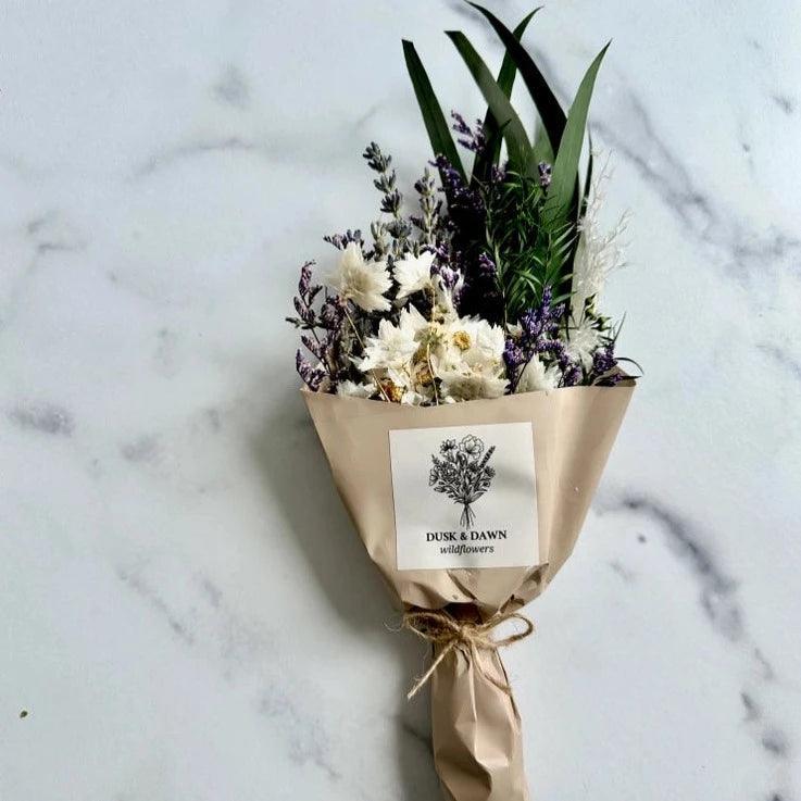 Savannah Dried Flower Mini Bouquet - Giften Market