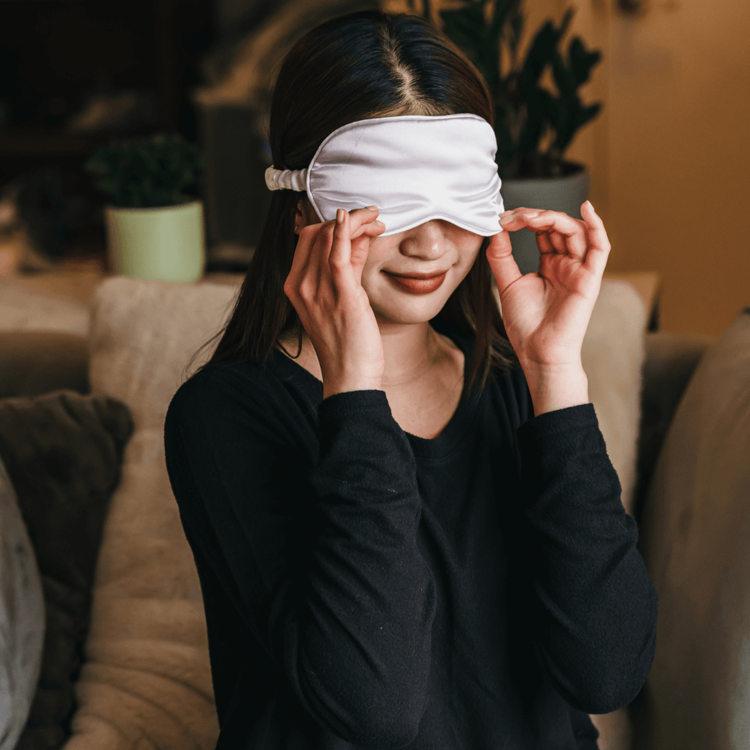 Silky Sleeping Eye Mask - Giften Market