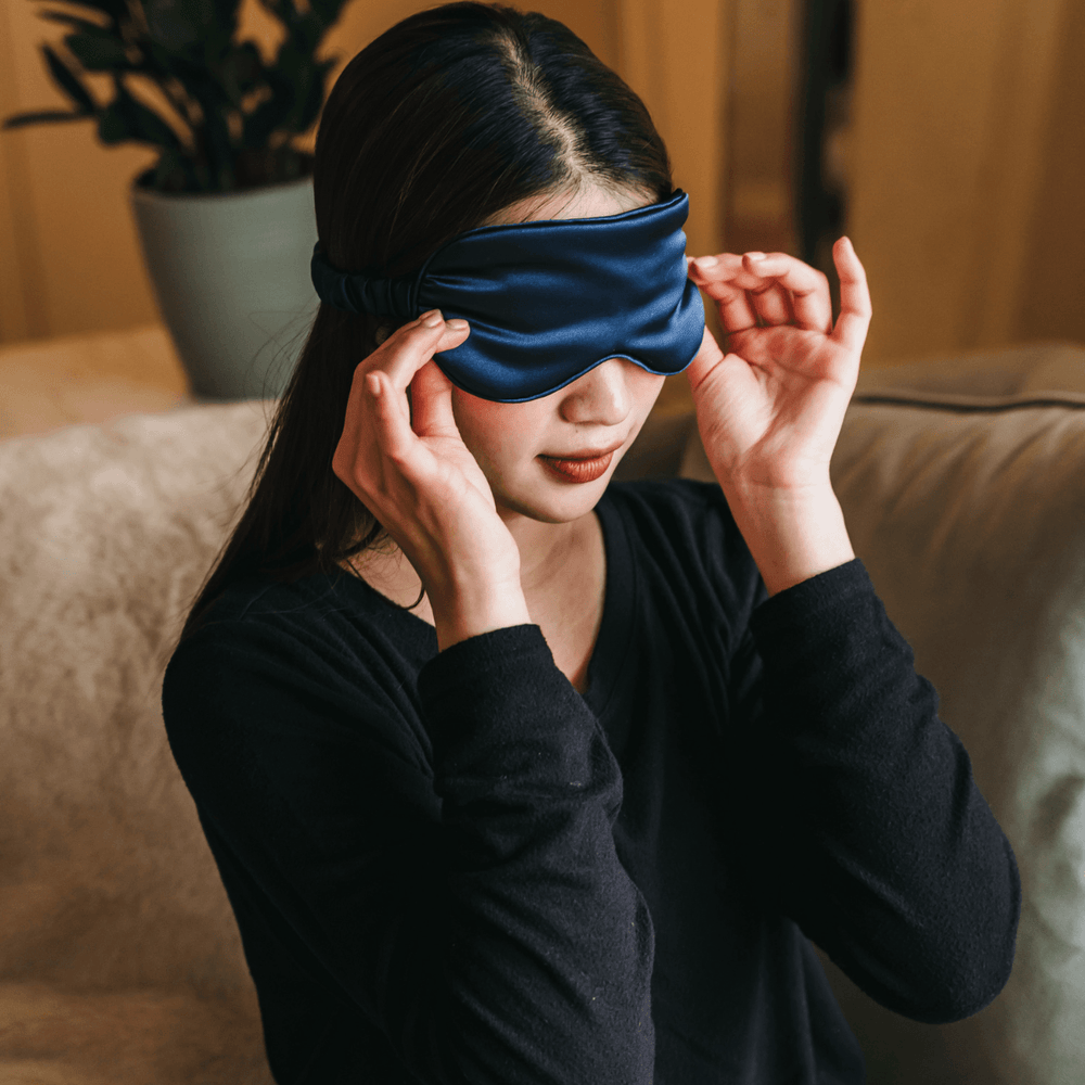 Silky Sleeping Eye Mask - Giften Market