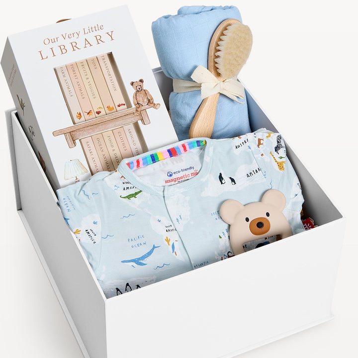 Sweet Beginnings Baby Gift Box Sea the World, close-up of the open gift box. Giften Market.