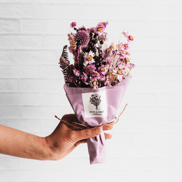 Victoria Dried Flower Mini Bouquet - Giften Market